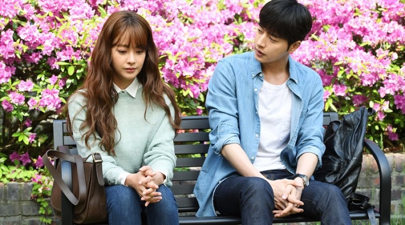 Bẫy Tình Yêu - Cheese in the Trap (2016)